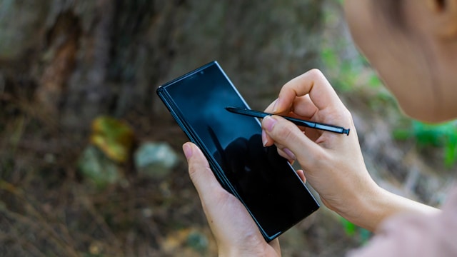 2. Key Components of a Lithium Battery